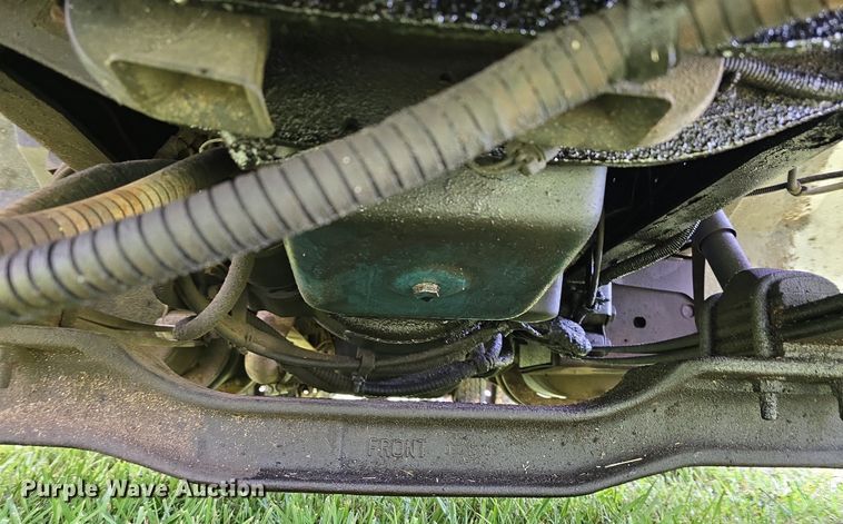 image for item DS4751 2000 International 4700 ambulance