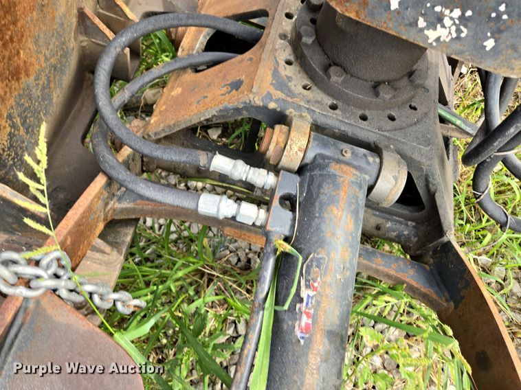 image for item DT7750 Hood 7000 truck mounted grapple 