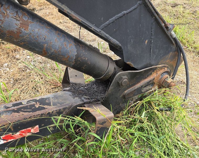 image for item DT7750 Hood 7000 truck mounted grapple 