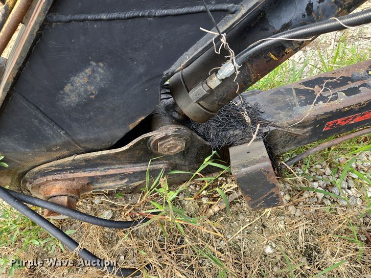 image for item DT7750 Hood 7000 truck mounted grapple 