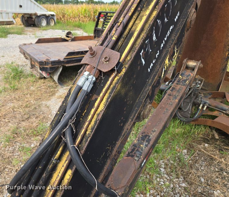 image for item DT7750 Hood 7000 truck mounted grapple 