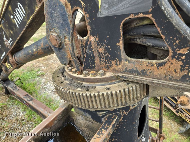 image for item DT7750 Hood 7000 truck mounted grapple 