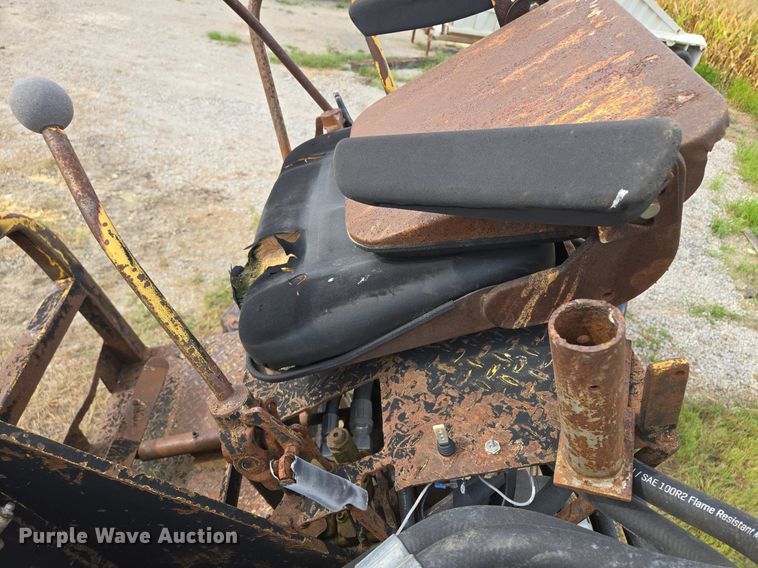 image for item DT7750 Hood 7000 truck mounted grapple 