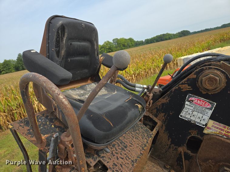 image for item DT7750 Hood 7000 truck mounted grapple 