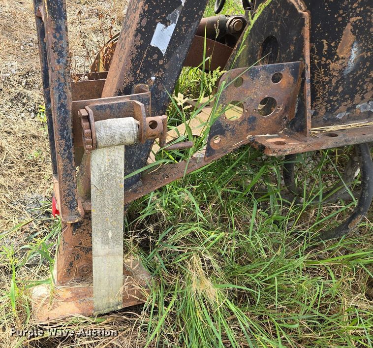 image for item DT7750 Hood 7000 truck mounted grapple 