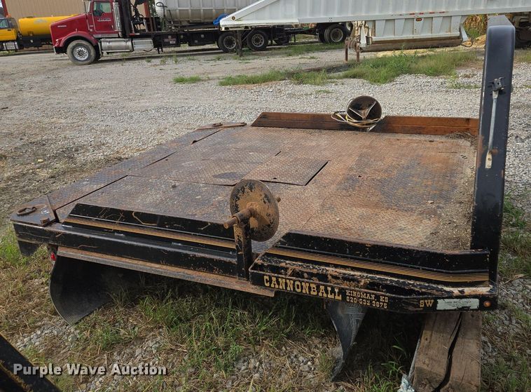 image for item DT7751 Cannonball hydraulic bale bed