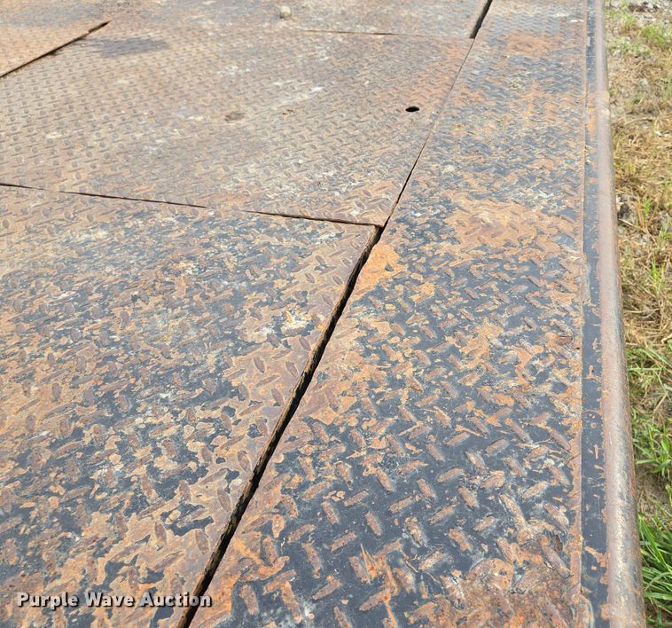 image for item DT7751 Cannonball hydraulic bale bed