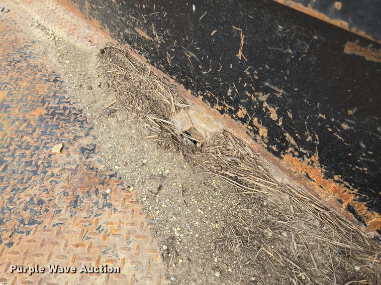 image for item DT7751 Cannonball hydraulic bale bed