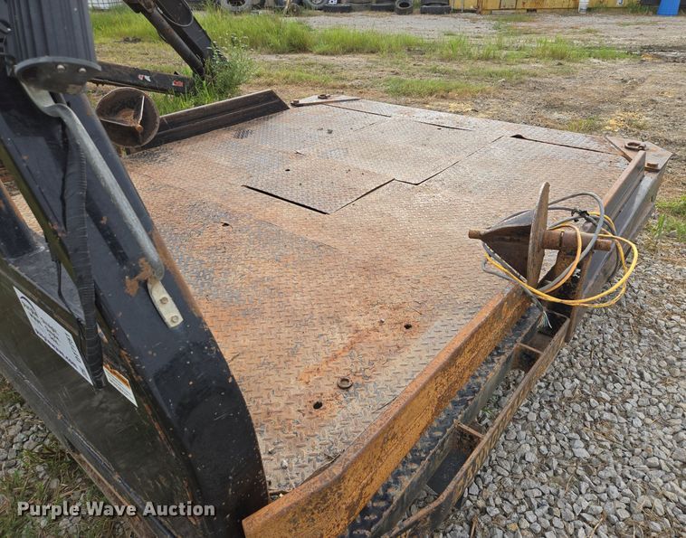 image for item DT7751 Cannonball hydraulic bale bed