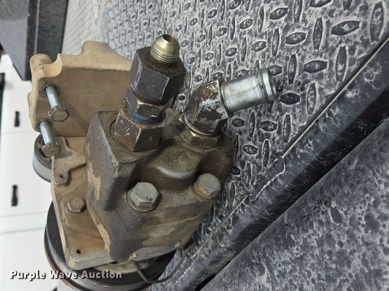 image for item DT7751 Cannonball hydraulic bale bed