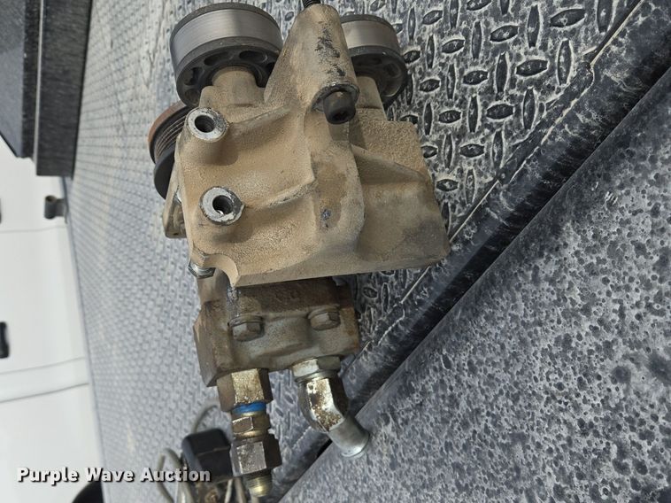 image for item DT7751 Cannonball hydraulic bale bed