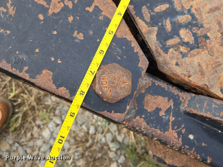 image for item DT7751 Cannonball hydraulic bale bed