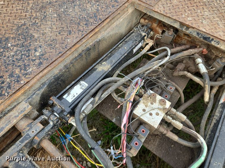 image for item DT7751 Cannonball hydraulic bale bed