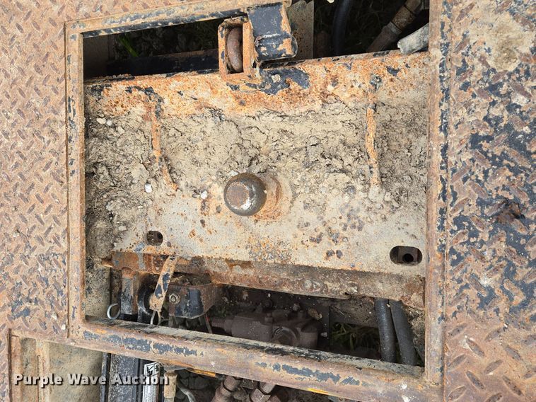 image for item DT7751 Cannonball hydraulic bale bed