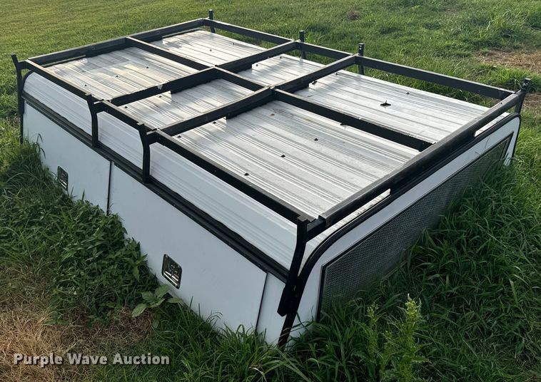 image for item DX1023 Pickup truck topper