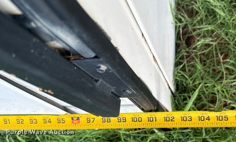 image for item DX1023 Pickup truck topper