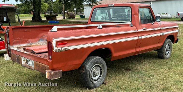 image for item DX1046 1976 Ford F100 pickup truck