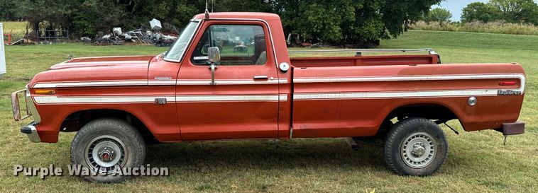 image for item DX1046 1976 Ford F100 pickup truck