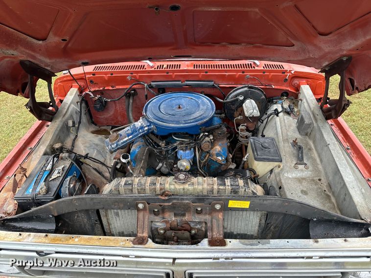 image for item DX1046 1976 Ford F100 pickup truck