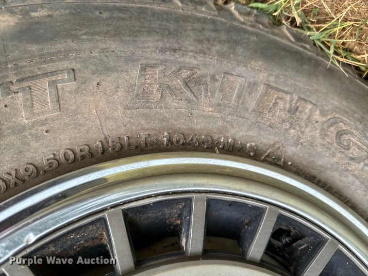 image for item DX1046 1976 Ford F100 pickup truck