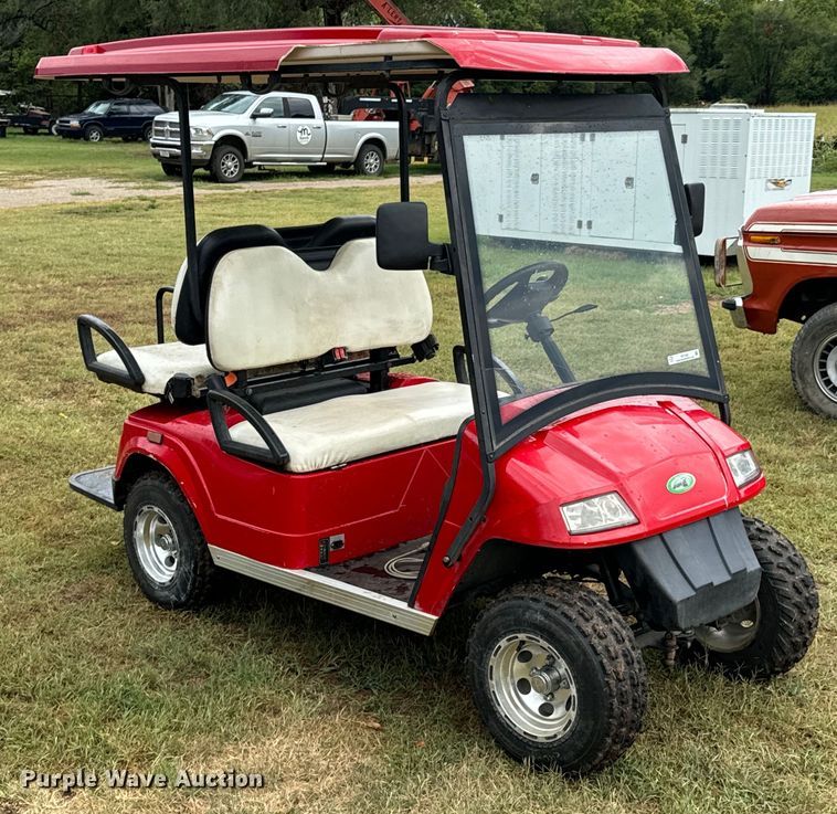 image for item DX1047 2010 Zone golf cart