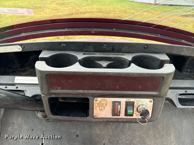 image for item DX1047 2010 Zone golf cart