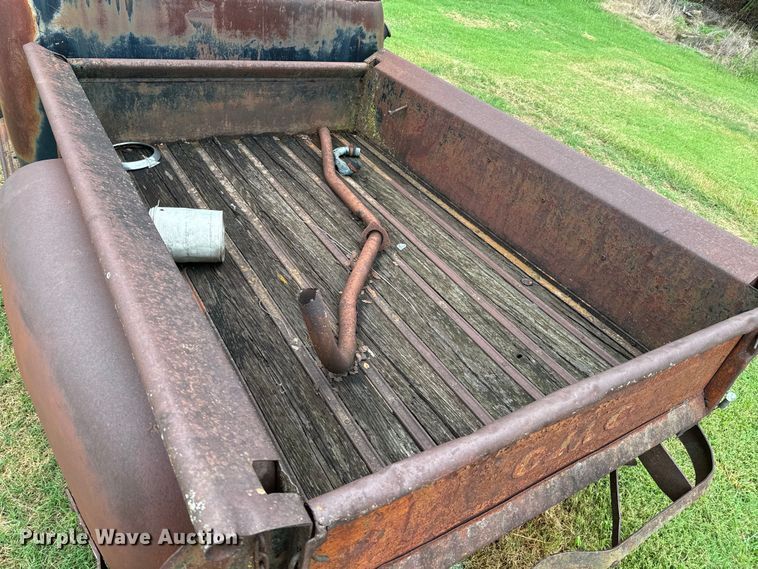 image for item DX1051 GMC pickup truck