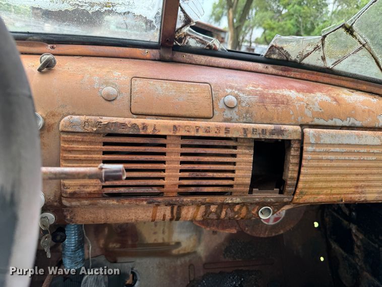 image for item DX1051 GMC pickup truck