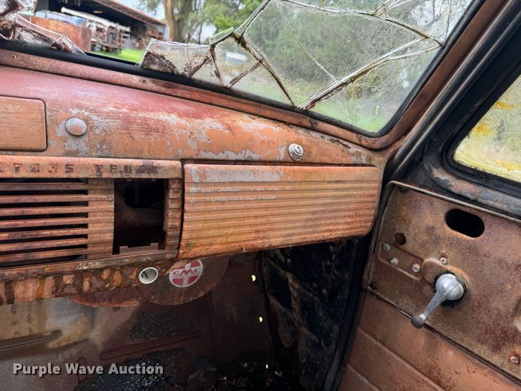 image for item DX1051 GMC pickup truck