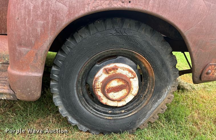 image for item DX1051 GMC pickup truck