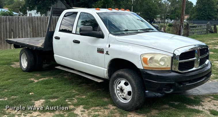 image for item DX1068 2008 Dodge Ram 3500 Quad Cab flatbed pickup truck