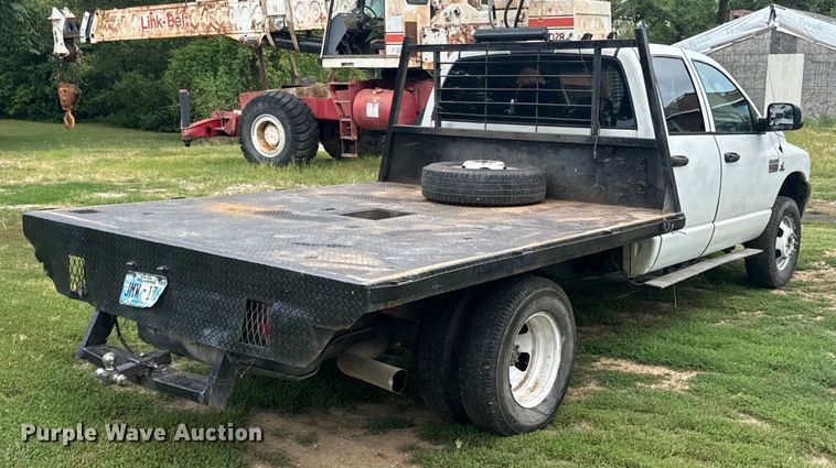 image for item DX1068 2008 Dodge Ram 3500 Quad Cab flatbed pickup truck