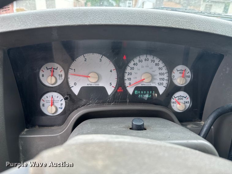 image for item DX1068 2008 Dodge Ram 3500 Quad Cab flatbed pickup truck