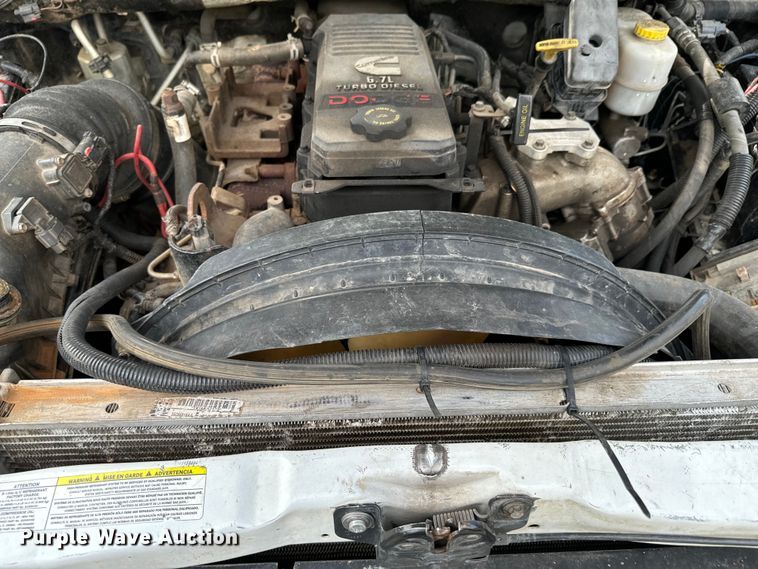 image for item DX1068 2008 Dodge Ram 3500 Quad Cab flatbed pickup truck