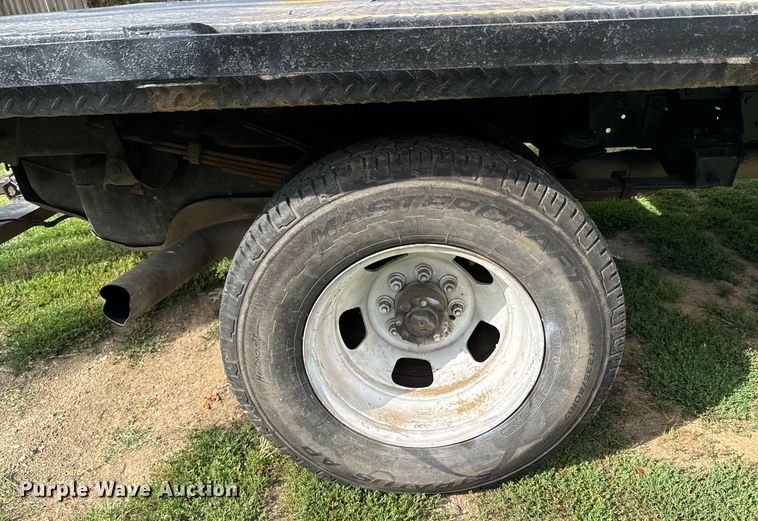 image for item DX1068 2008 Dodge Ram 3500 Quad Cab flatbed pickup truck