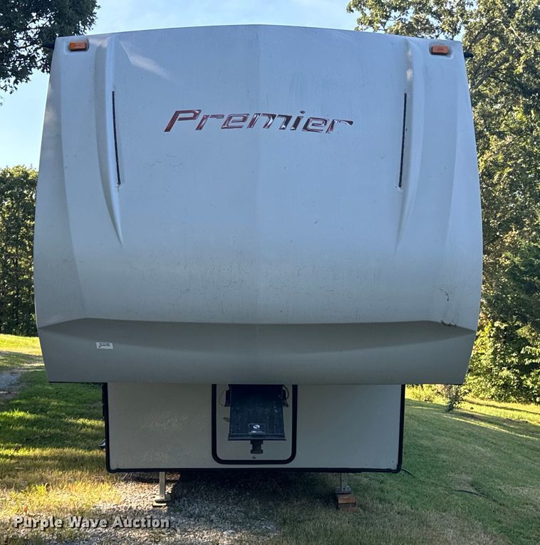 image for item DX1074 2020 Premier camper