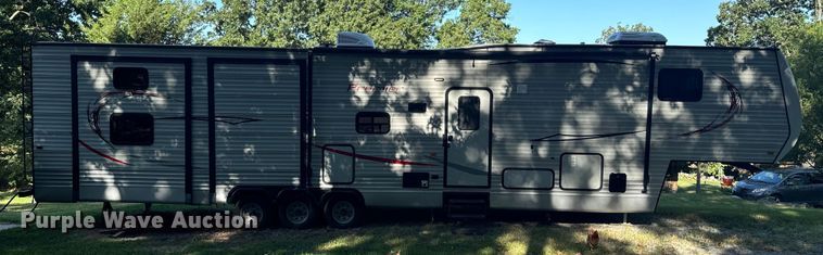 image for item DX1074 2020 Premier camper