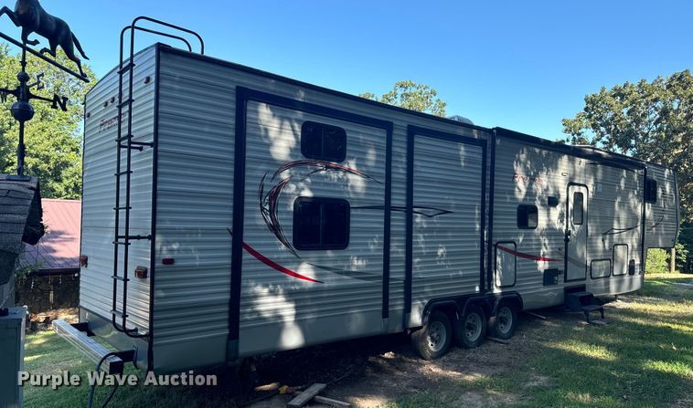 image for item DX1074 2020 Premier camper