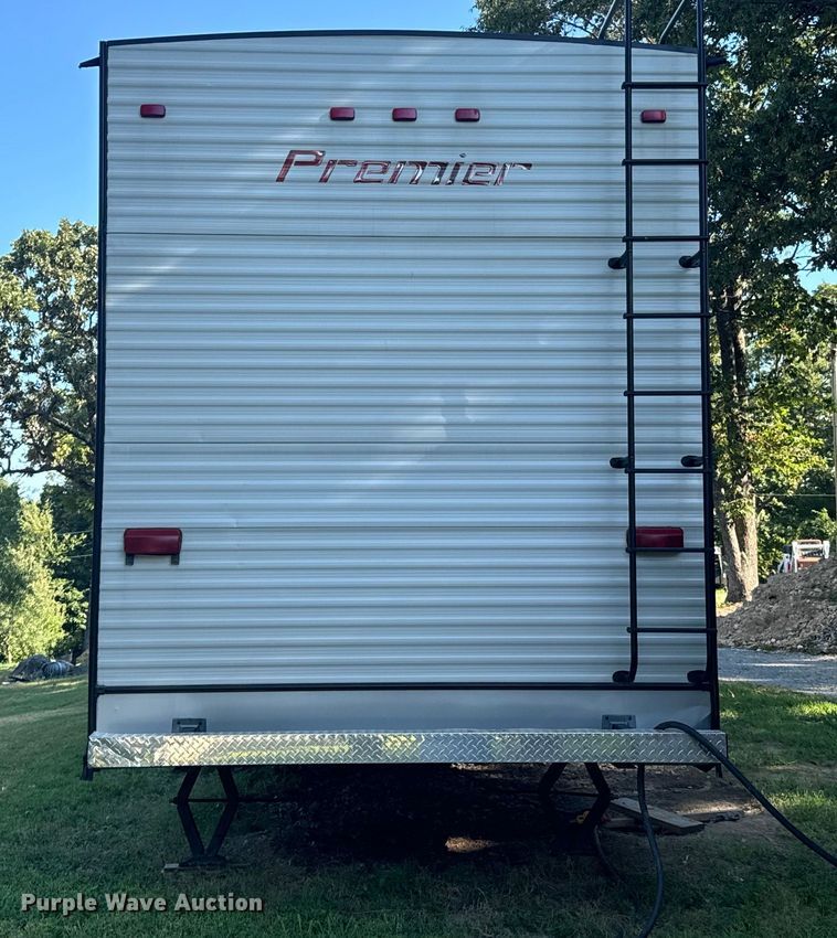 image for item DX1074 2020 Premier camper