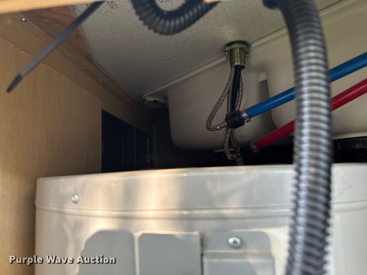 image for item DX1074 2020 Premier camper