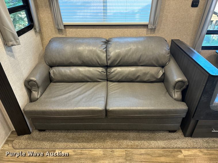 image for item DX1074 2020 Premier camper