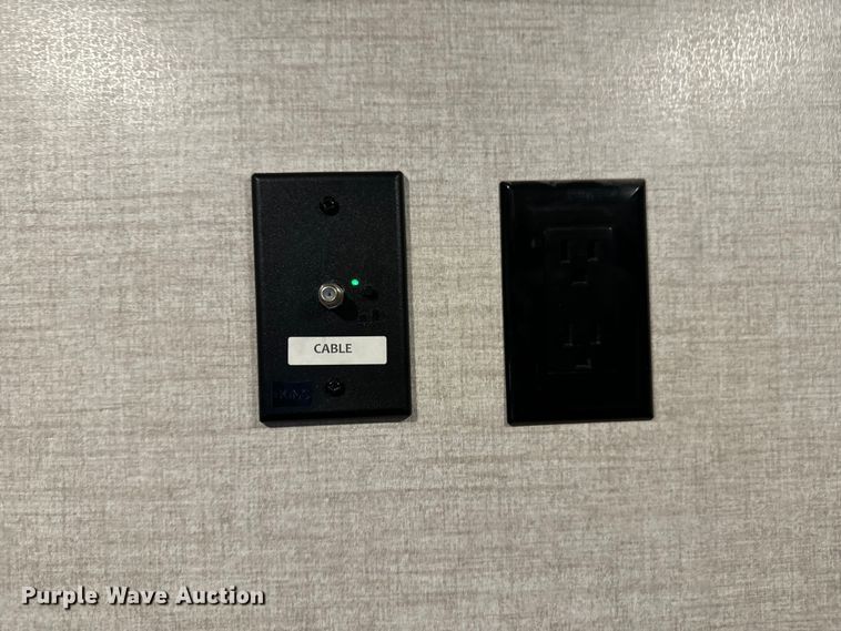 image for item DX1074 2020 Premier camper