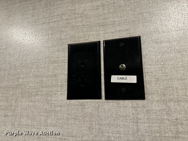 image for item DX1074 2020 Premier camper