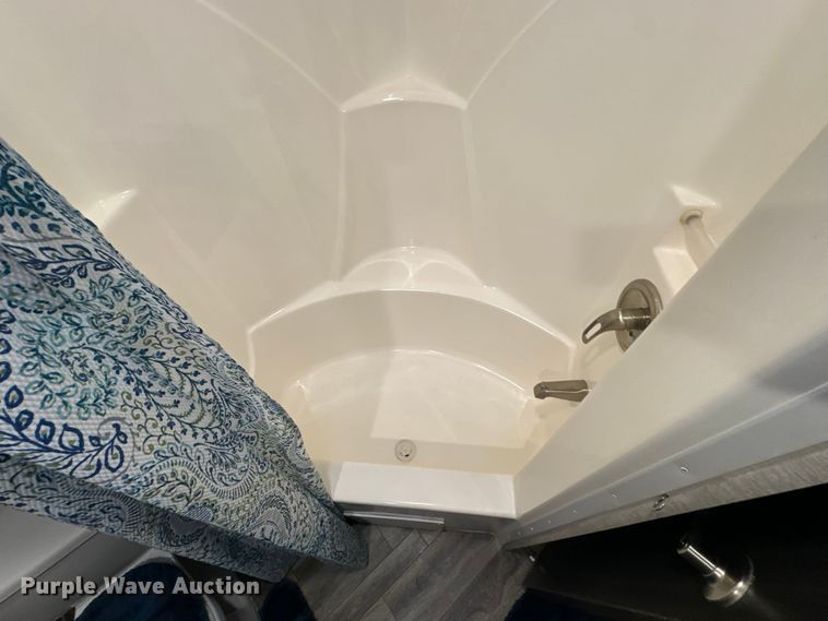 image for item DX1074 2020 Premier camper