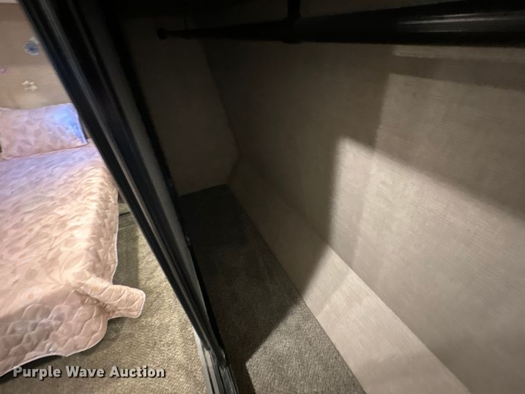 image for item DX1074 2020 Premier camper