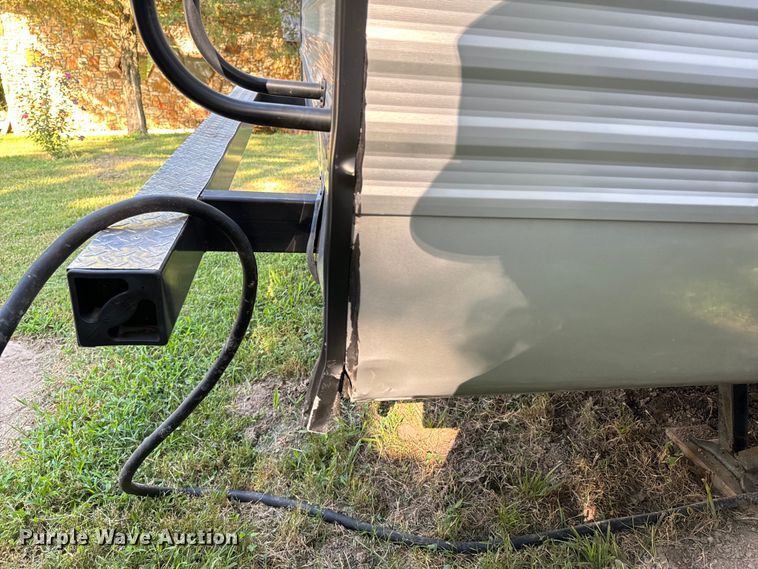 image for item DX1074 2020 Premier camper