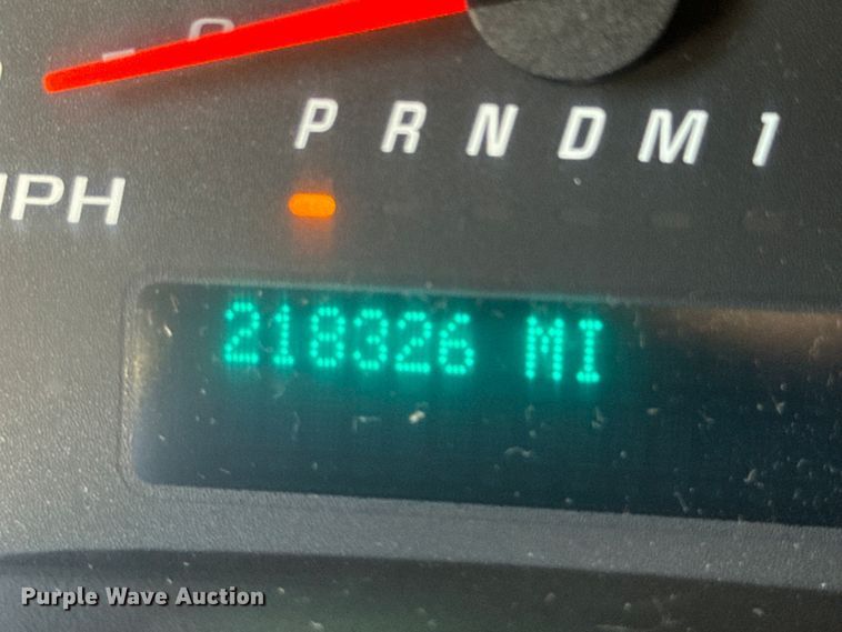 image for item DX1083 2013 GMC Savana G4500 refrigerated truck