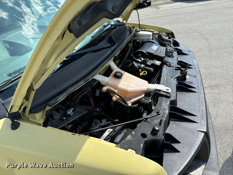 image for item DX1083 2013 GMC Savana G4500 refrigerated truck