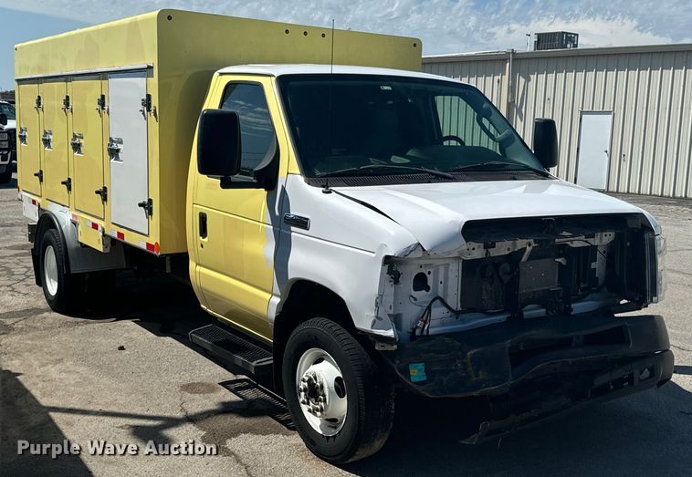 image for item DX1084 2018 Ford  Econoline E450 refrigerated truck