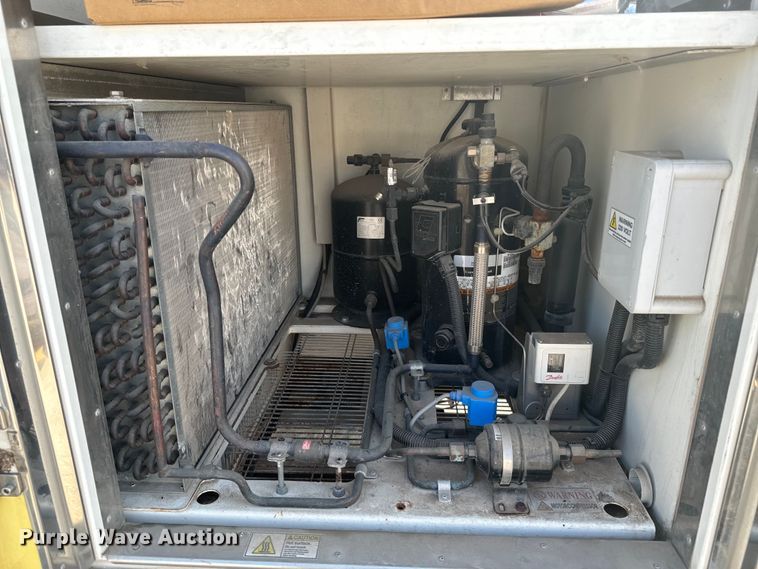 image for item DX1084 2018 Ford  Econoline E450 refrigerated truck